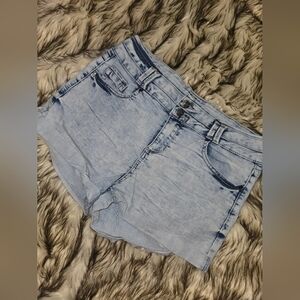 Blue Spice Light Wash Jean Shorts